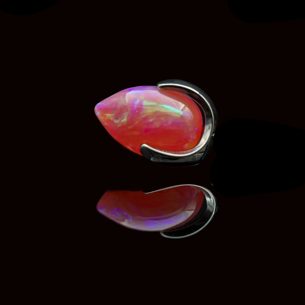 Strawberry Opal Bullet Claw 16g Threaded Top Ti.