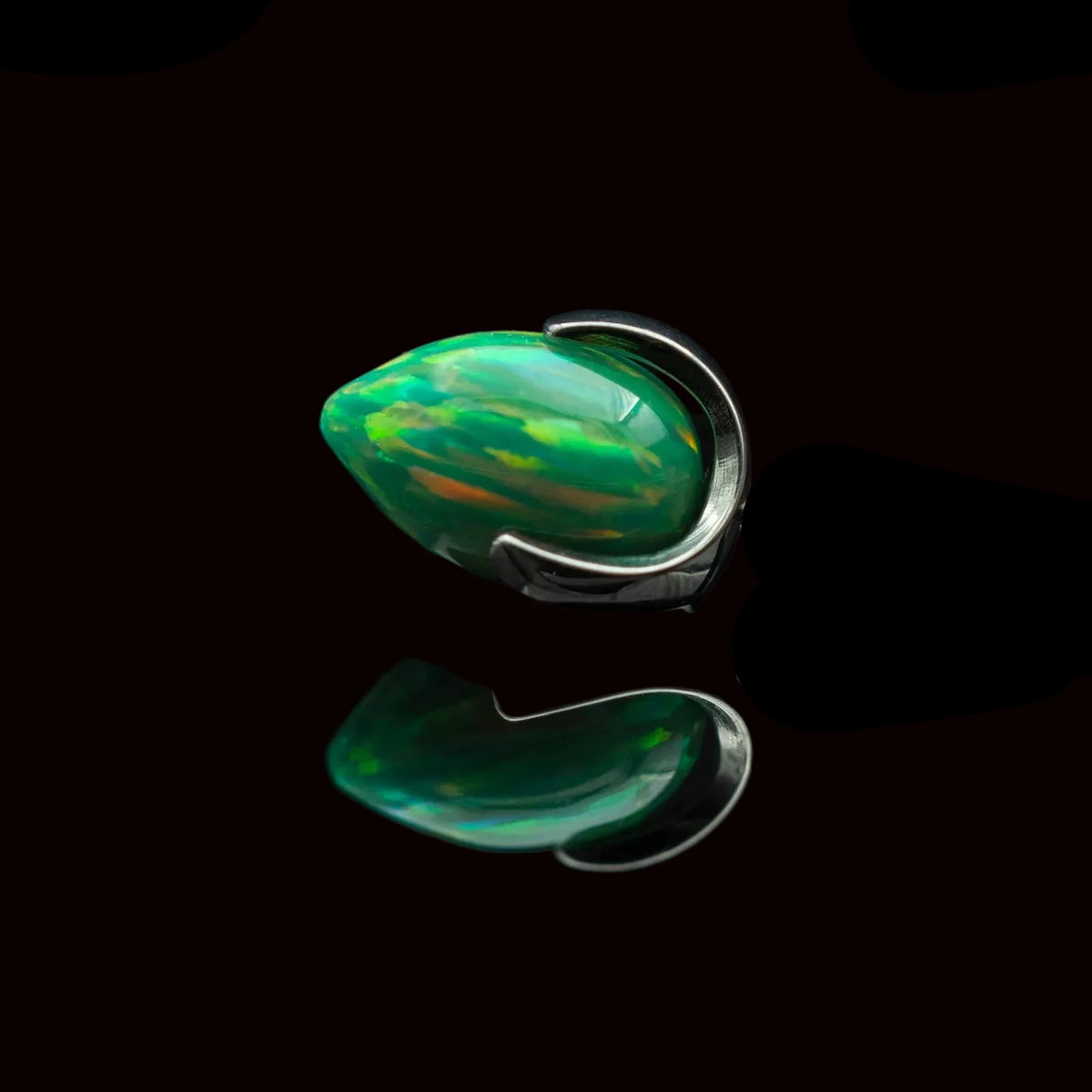Tadpole Green Opal Bullet Claw 16g Threaded Top Ti.